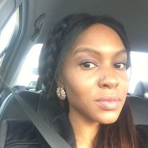 Meet your Posher, Loreen